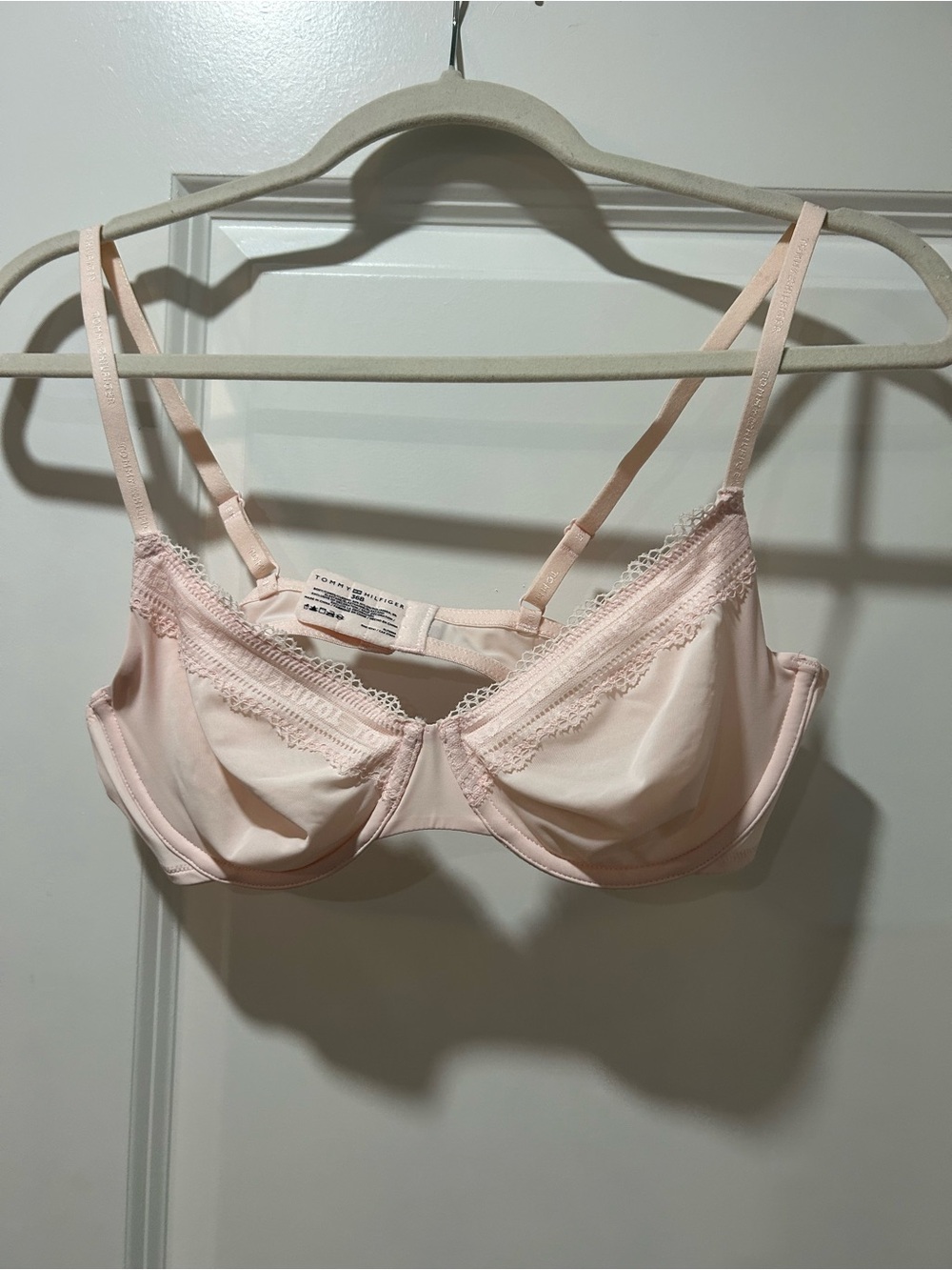 Tommy Hilfiger Pale Pink Lace-Trim Underwire Bra